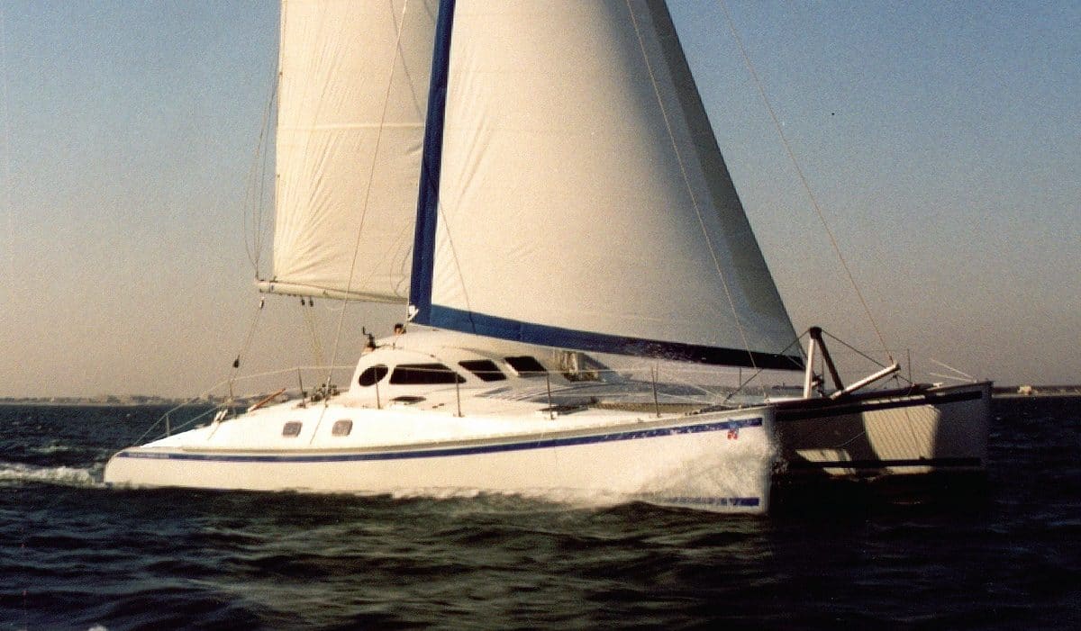 outremer historique ancienne generation danson 5WEB - Outremer