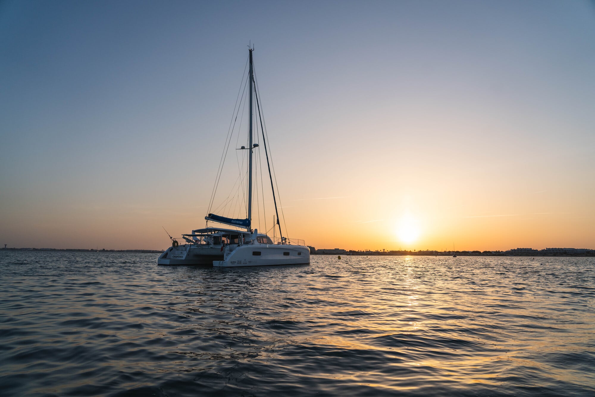 ClementHodgkinson HiRes 07992 - Outremer