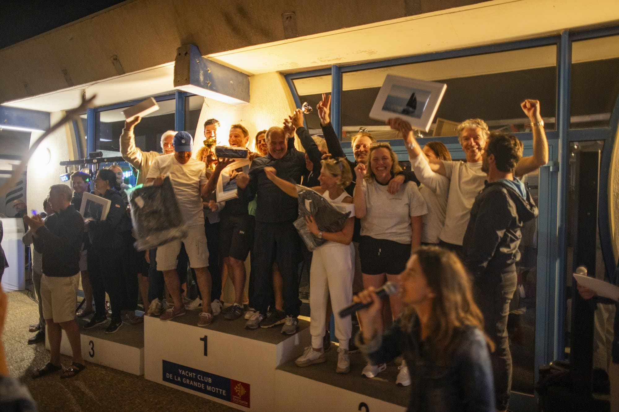 CB2I8596 - Outremer