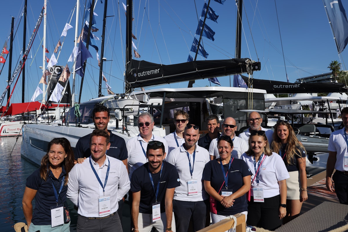 EOS 7568 - Outremer